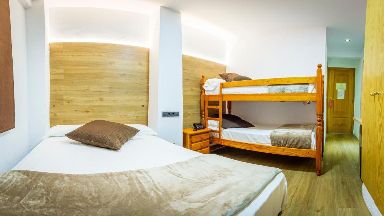 פאס דה לה קאסה Hotel Les Neus מראה חיצוני תמונה